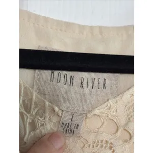 Moon River Crochet Lace Halter Top Womens Size L Cream Boho Festival Blouse‎ thumbnail 3