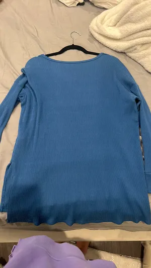 American Eagle Outfitters Sweater thumbnail 2