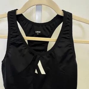 AARMY‎ Black Racerback Sports Bra Medium Logo Activewear Workout Top thumbnail 3