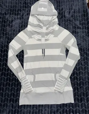 Lululemon Women's Hoodie Sweatshirt Gray White Striped COWL Size 8 thumbnail 1