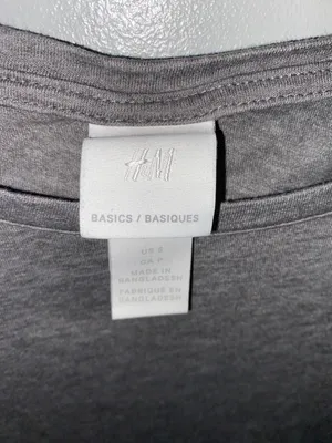 H&M Gray Tee thumbnail 2