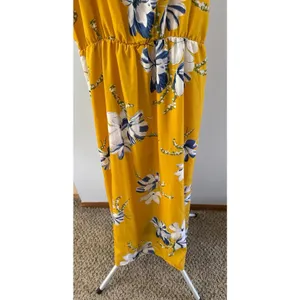 Women's Yellow floral midi spaghetti strap dress size Medium‎ thumbnail 6