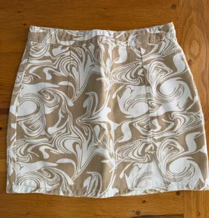 Vestique Swirl Neutral Skirt thumbnail 2