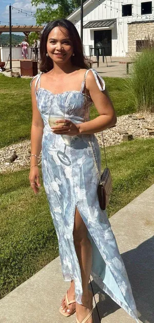 Lulu's obviously gorgeous blue floral tie-strap bustier midi dress thumbnail 1