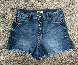 Kensie dark wash denim jean shorts thumbnail 1
