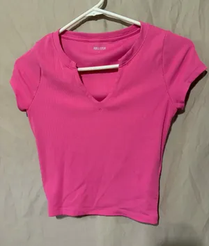 Hollister T-shirt thumbnail 1