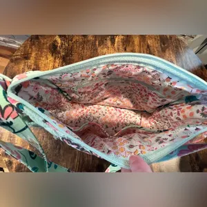 Vera Bradley RETIRED: | Mint Flowers pattern medium size crossbody purse thumbnail 9