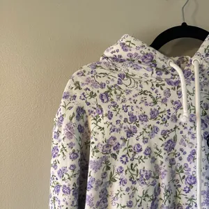 Purple Floral Print Hoodie August 2021 Collection thumbnail 4