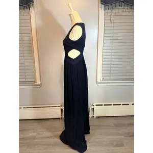 Navy Lace Cutout Maxi Dress Pleated Formal Evening Wedding Guest Gown Size 6 thumbnail 2