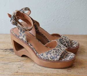 Lucky Brand Wynona Leopard Print Wedge Platform Sandals Tan Black 9.5M thumbnail 1
