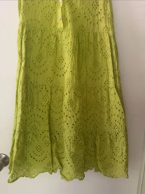 Sleeveless Eyelet Midi Dress in Lime Green thumbnail 4