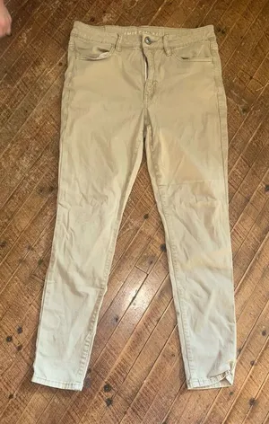 American Eagle tan high rise stretchy 8 short jeggings thumbnail 1