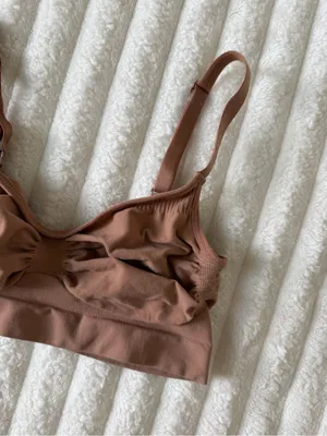 SKIMS Stretch Bralette thumbnail 3