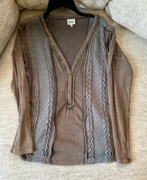 BKE Women’s Top thumbnail 1