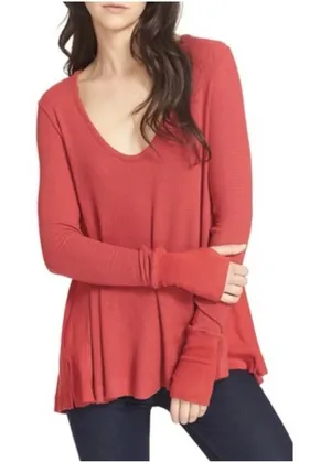 FREE PEOPLE LONG SLEEVE MALIBU KNIT THERMAL HI-LOW TOP SHIRT Sz Medium 2259 thumbnail 1