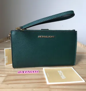 Michael Kors Wallet thumbnail 1