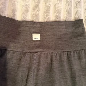 Vuori Womens High Rise Joggers Charcoal Heather Grey Performance Pants Pockets thumbnail 3