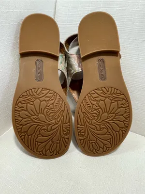 COMFORTIVA Women's Size 6.5 DAFNEY Leather Thong Sandal GREEN/MULTI thumbnail 6