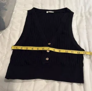 Free People black cropped lightweight sleeveless sweater thumbnail 1