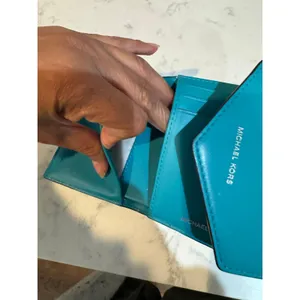 Michael Kors leather small envelope wallet snap closure turquoise 2017 preppy thumbnail 11