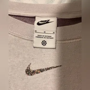 Nike Essentials Oversized Fleece Crew Sweater thumbnail 5