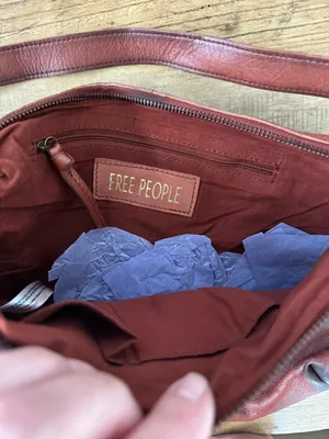 NWT Free People Rumble Leather Sling Bag ~ Dark Roast ~ SOLD OUT HTF!! thumbnail 9