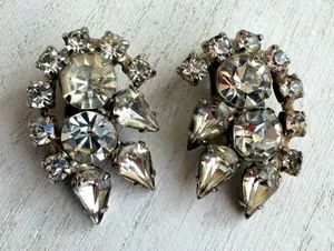 Vintage Clear Rhinestone Clip-On Earrings thumbnail 1