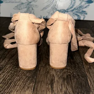 Chic Nude Wrap thumbnail 2