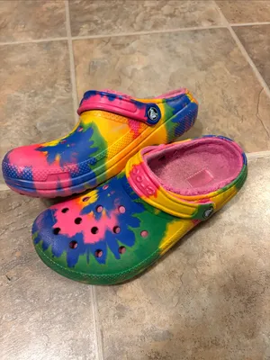 CROCS Womens 8 Tie-Dye Lined Clog in Pink Yellow Blue thumbnail 2