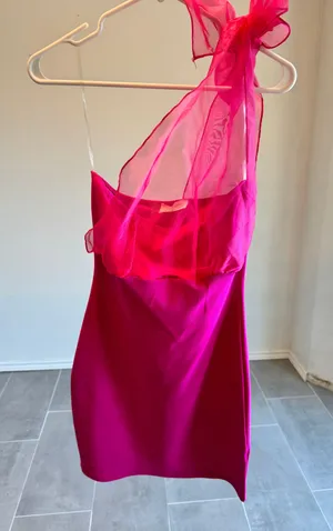 Dress thumbnail 1