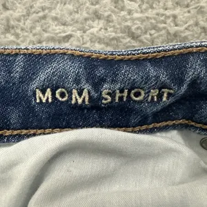 American Eagle Mom Denim Jean Shorts 2" Distressed Cut Off‎ Festival Women's 8 thumbnail 4