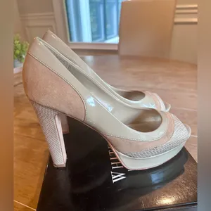 White House Black Market Cream Peep-Toe Heels 8 thumbnail 4