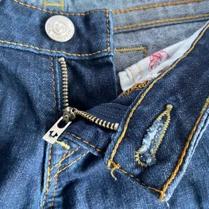 True Religion Jeans Women’s Sz 25 Skinny Mid-rise thumbnail 6