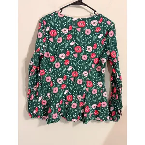 Matilda Jane Button Front Top Womens Medium Green Red Floral Poppy Peplum V-Neck thumbnail 4