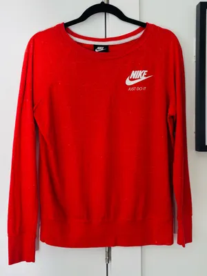 Women's Nike Raglan crewneck organic cotton in red size medium thumbnail 2