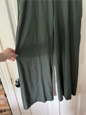 Old Navy Olive Green Wide-Leg Pull-On Trousers thumbnail 2