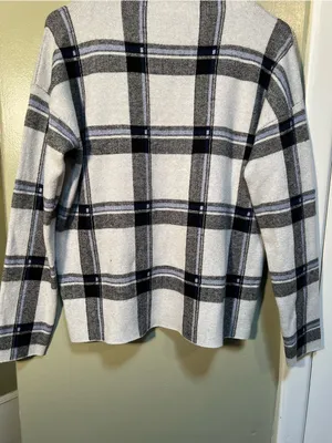 Tahari Women's Size Large Mock Neck Sweater‎ Light Gray Black Blue Plaid thumbnail 4