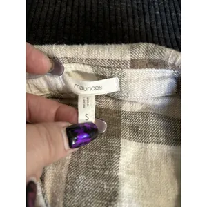 Maurices Tan/Cream Long Sleeve Flannel Shirt Plaid Size Small‎ Button Up Pockets thumbnail 5