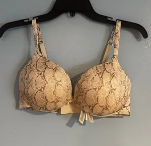 SKIMS Teardrop Push-Up Bra thumbnail 1