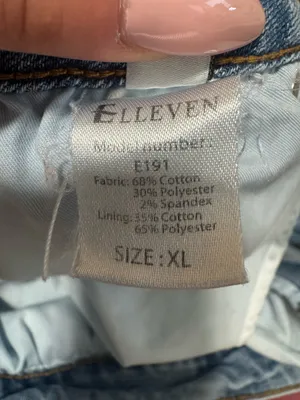 Amazon Eleven Light Wash Denim Mini Skort – Size XL thumbnail 4