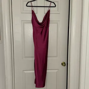 Princess Polly Magenta Midi Dress thumbnail 2