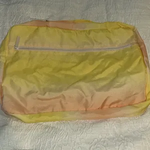 CALPAK‎ Travel Tie Dye Mesh Cube Organizer Bag thumbnail 4