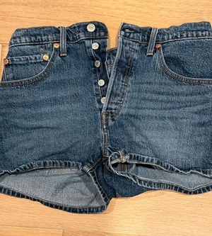 Levi's premium 501 Blue Denim High-Rise Jean Shorts 30‎ thumbnail 1