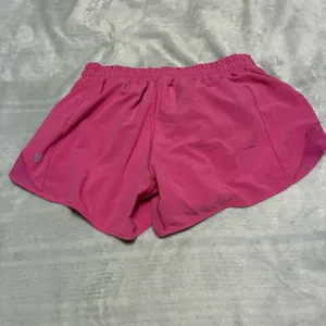 Lululemon Shorts Women’s 8 Pink Hotty Hot Lined Run Yoga Gym 2.5” Inseam thumbnail 5