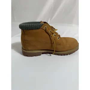Timberland Outfitters Women’s Hiking Boots Size 7M Tan Ankle High Leather thumbnail 3