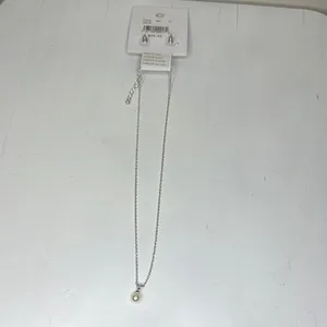 David's Bridal Pearl Necklace and Earrings Set thumbnail 8