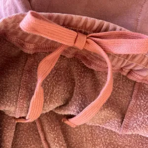 Brooklinen Loungewear Sweatpants Joggers, Rose, NWOT thumbnail 7