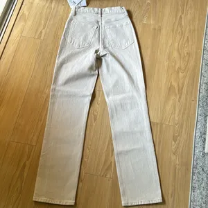 Abercombie 90s straight ultra high rise Jean thumbnail 4