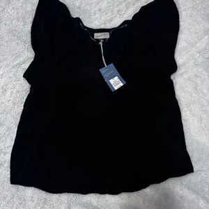 Universal Thread Black Top XS new w tags! thumbnail 1