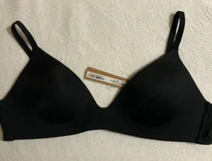 SKIMS Wireless Bra 34C thumbnail 2